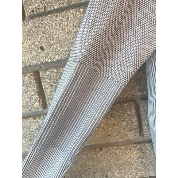 Athleta Womens Striped Long-Sleeve Turtleneck Top L Gray & White Ribbed Design - Picture 3 of 7